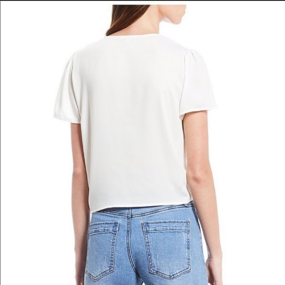 Gianni Bini Valerie V-Neck Tie Hem Blouse - Picture 2 of 10